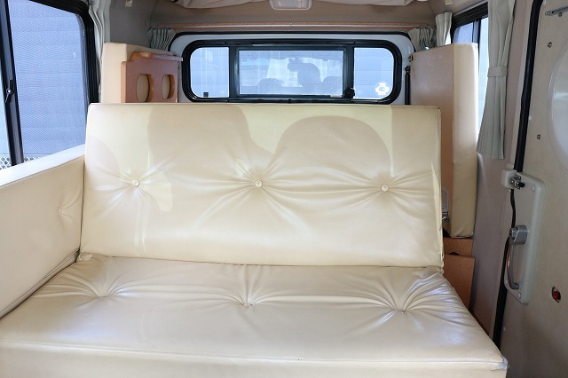 キャンピングカー軽キャンパー