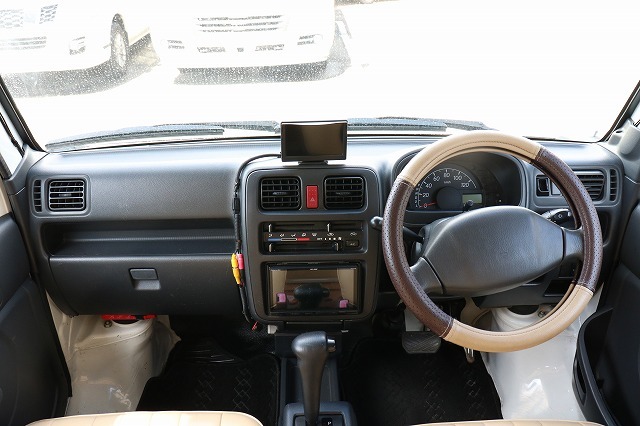 キャンピングカー軽キャンパー