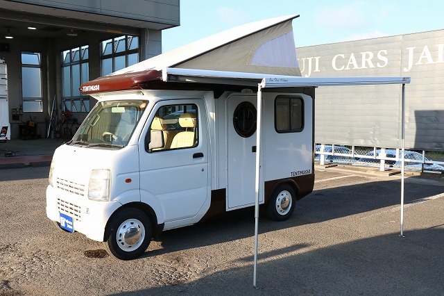 キャンピングカー軽キャンパー