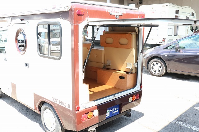 キャンピングカー軽キャンパー