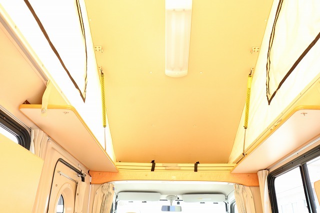 キャンピングカー軽キャンパー