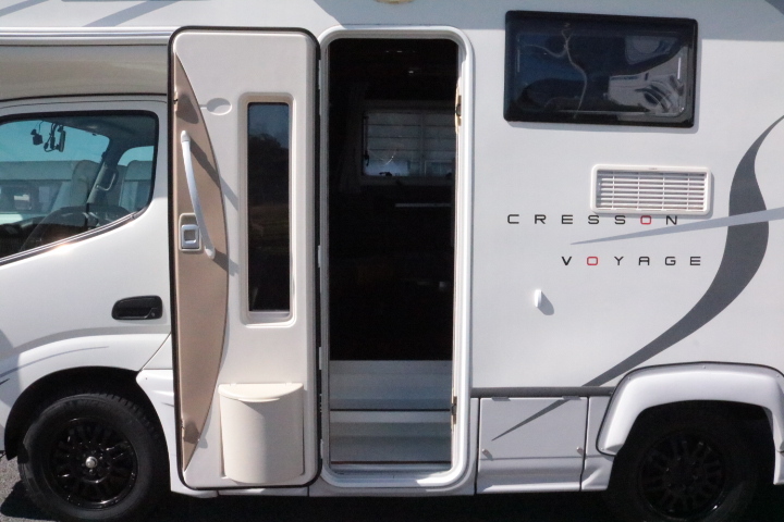 キャンピングカーキャブコン