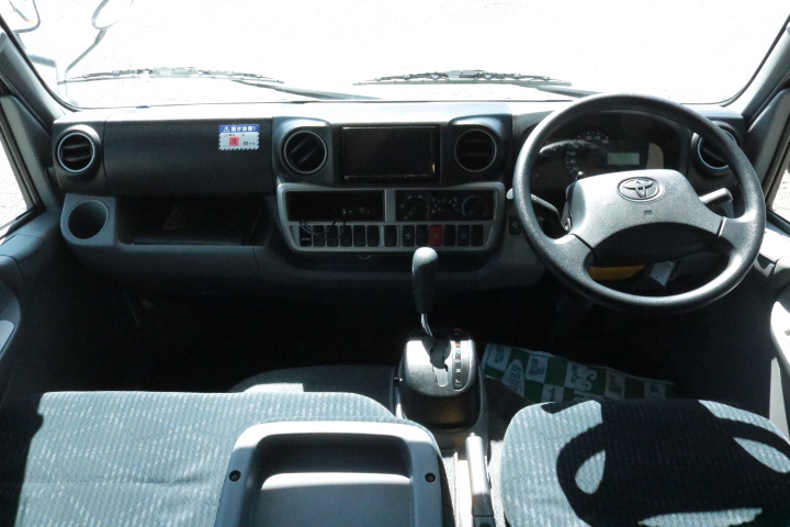 キャンピングカーキャブコン