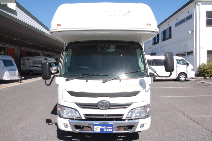 キャンピングカーキャブコン