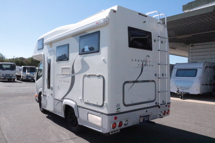 キャンピングカーキャブコン