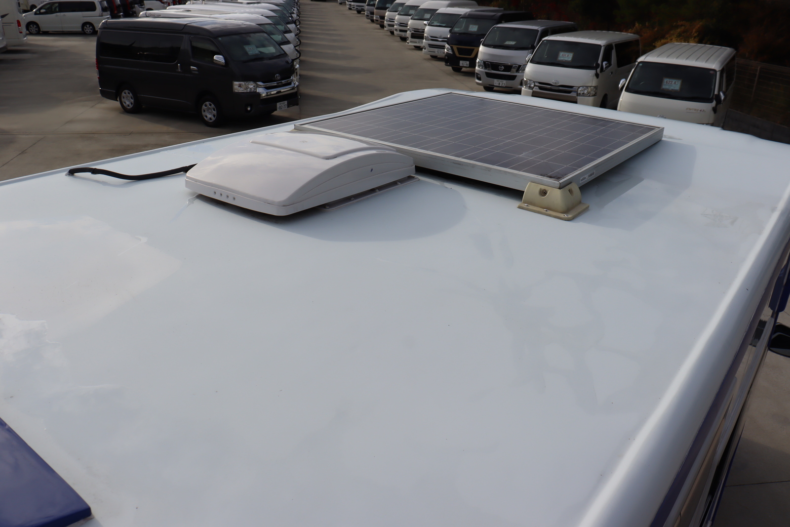 キャンピングカーキャブコン