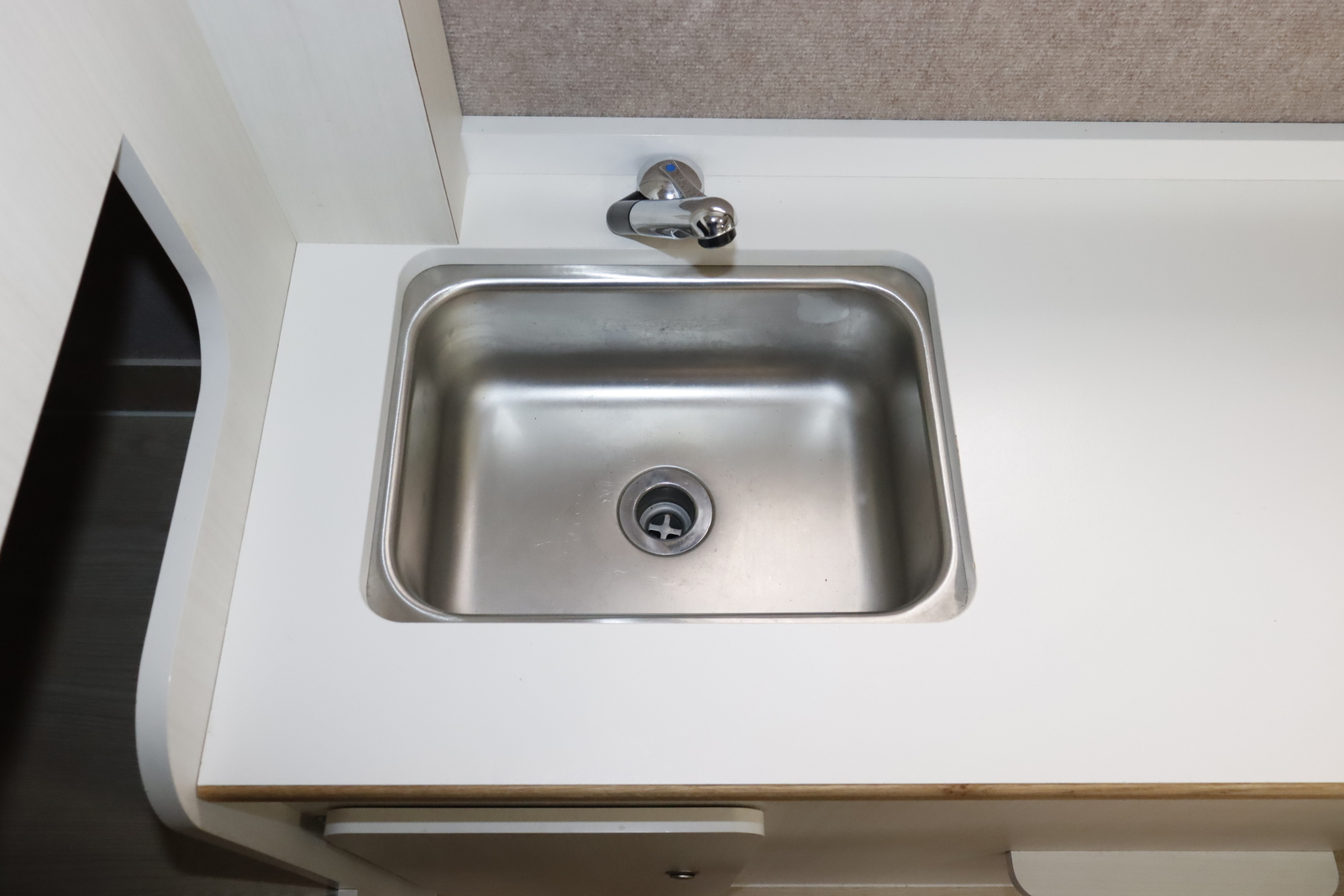 キャンピングカーキャブコン