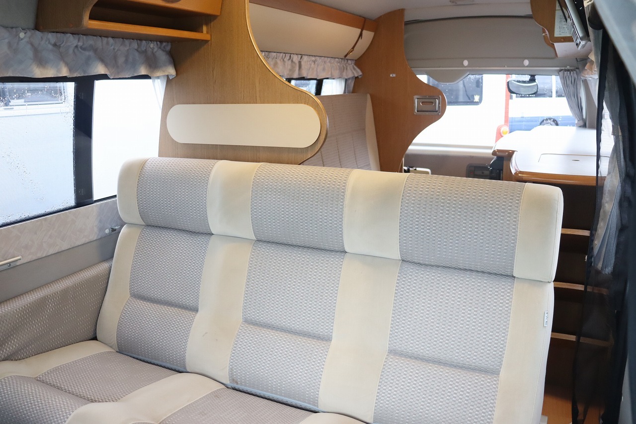 キャンピングカーバンコン