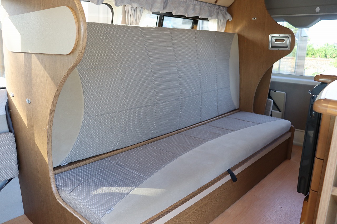 キャンピングカーバンコン