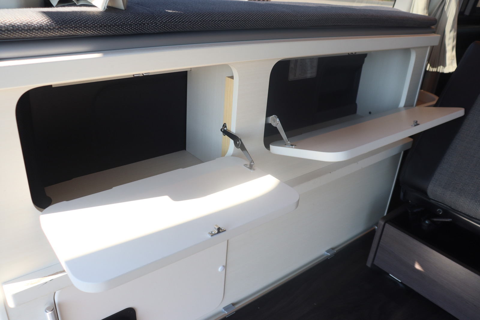 キャンピングカーバンコン