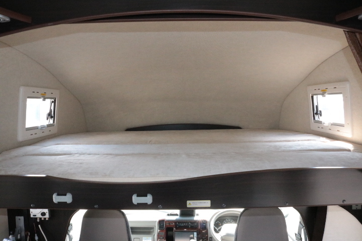 キャンピングカーキャブコン