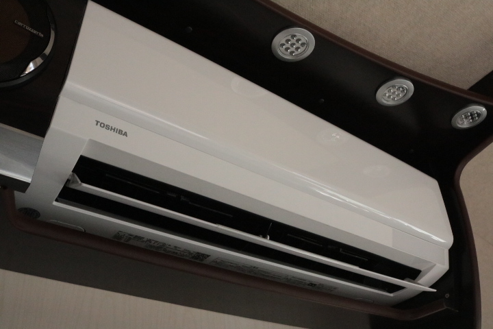 キャンピングカーキャブコン