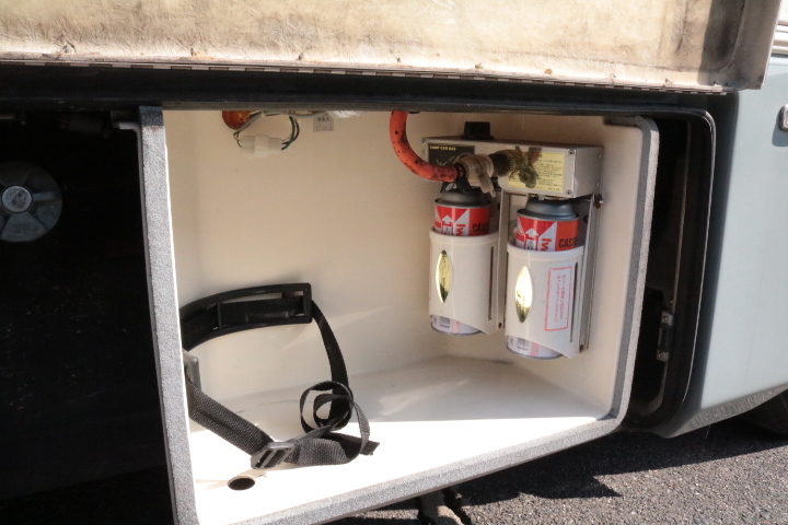 キャンピングカーキャブコン