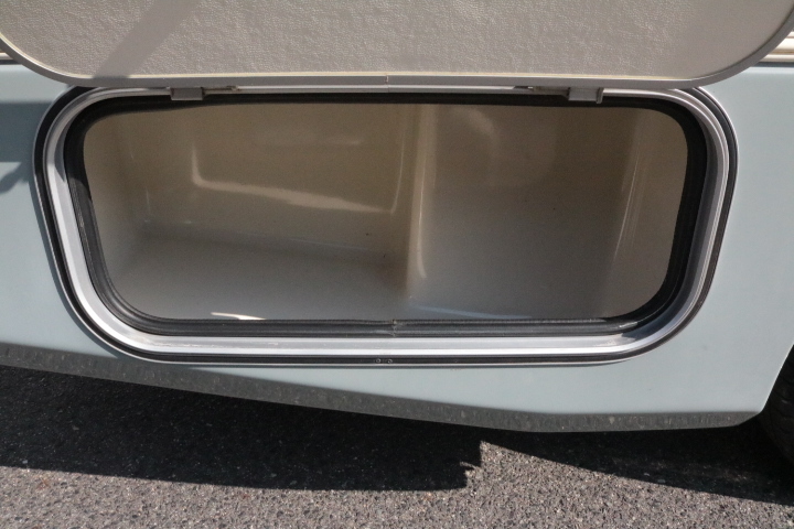 キャンピングカーキャブコン