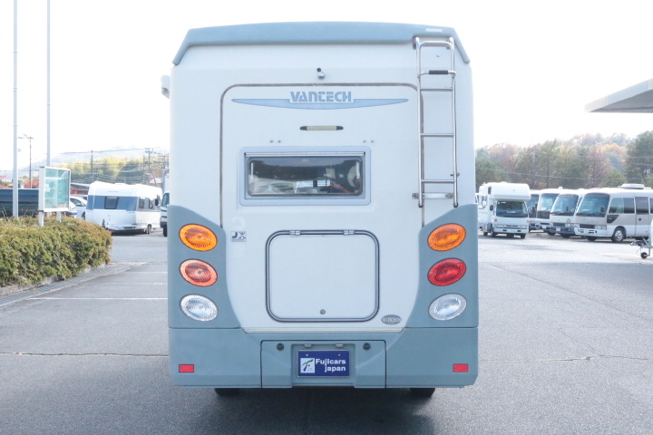 キャンピングカーキャブコン