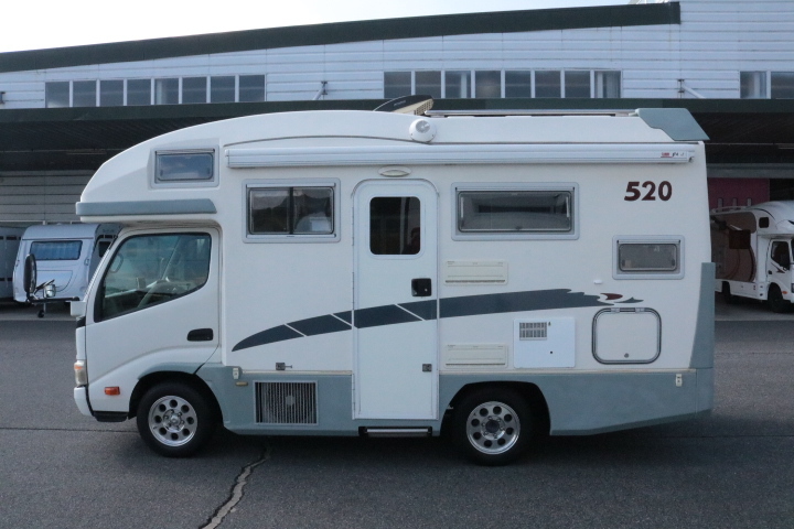キャンピングカーキャブコン