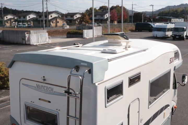 キャンピングカーキャブコン