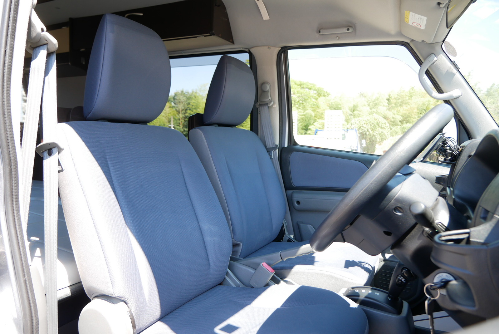 キャンピングカー軽キャンパー