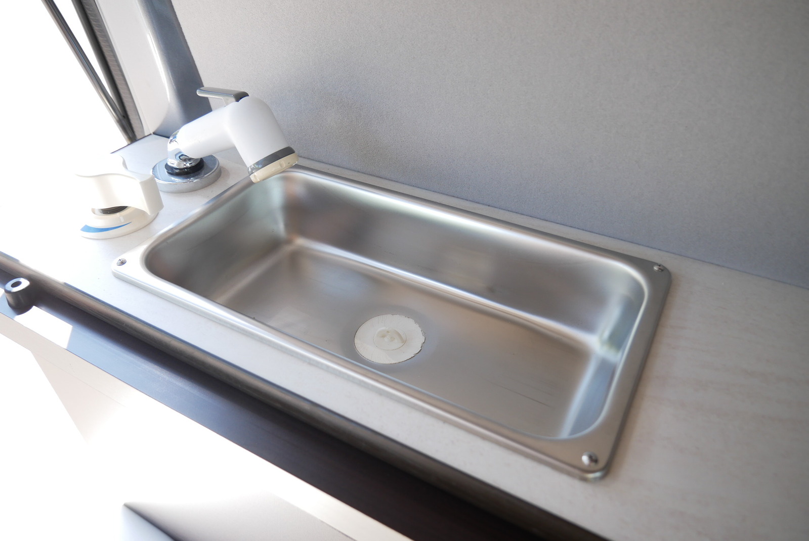 キャンピングカー軽キャンパー