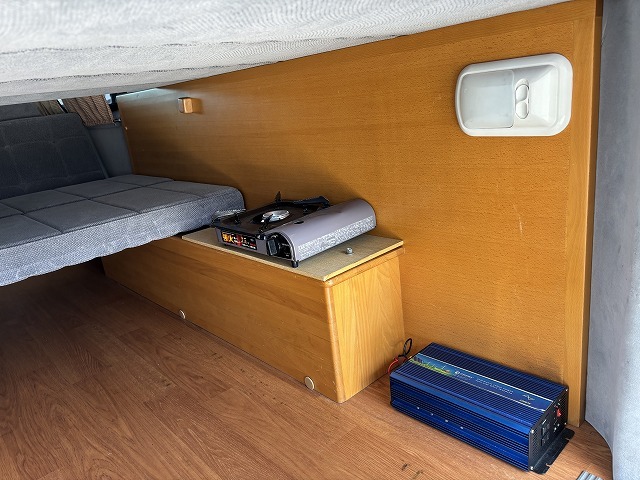 キャンピングカーバンコン