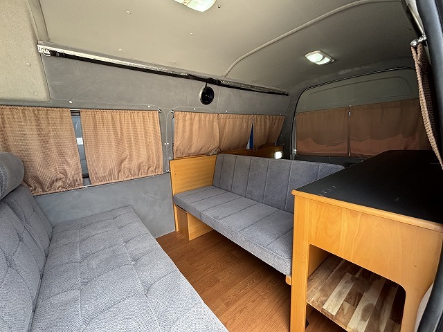 キャンピングカーバンコン