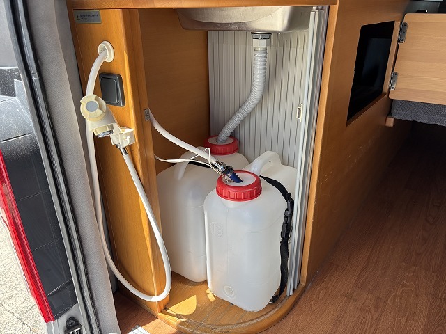 キャンピングカーバンコン