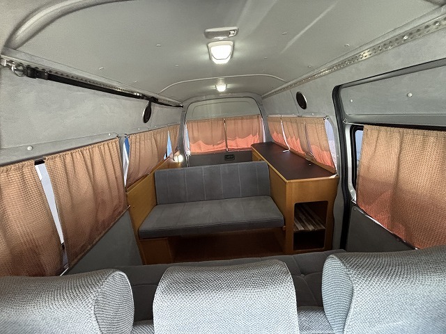 キャンピングカーバンコン