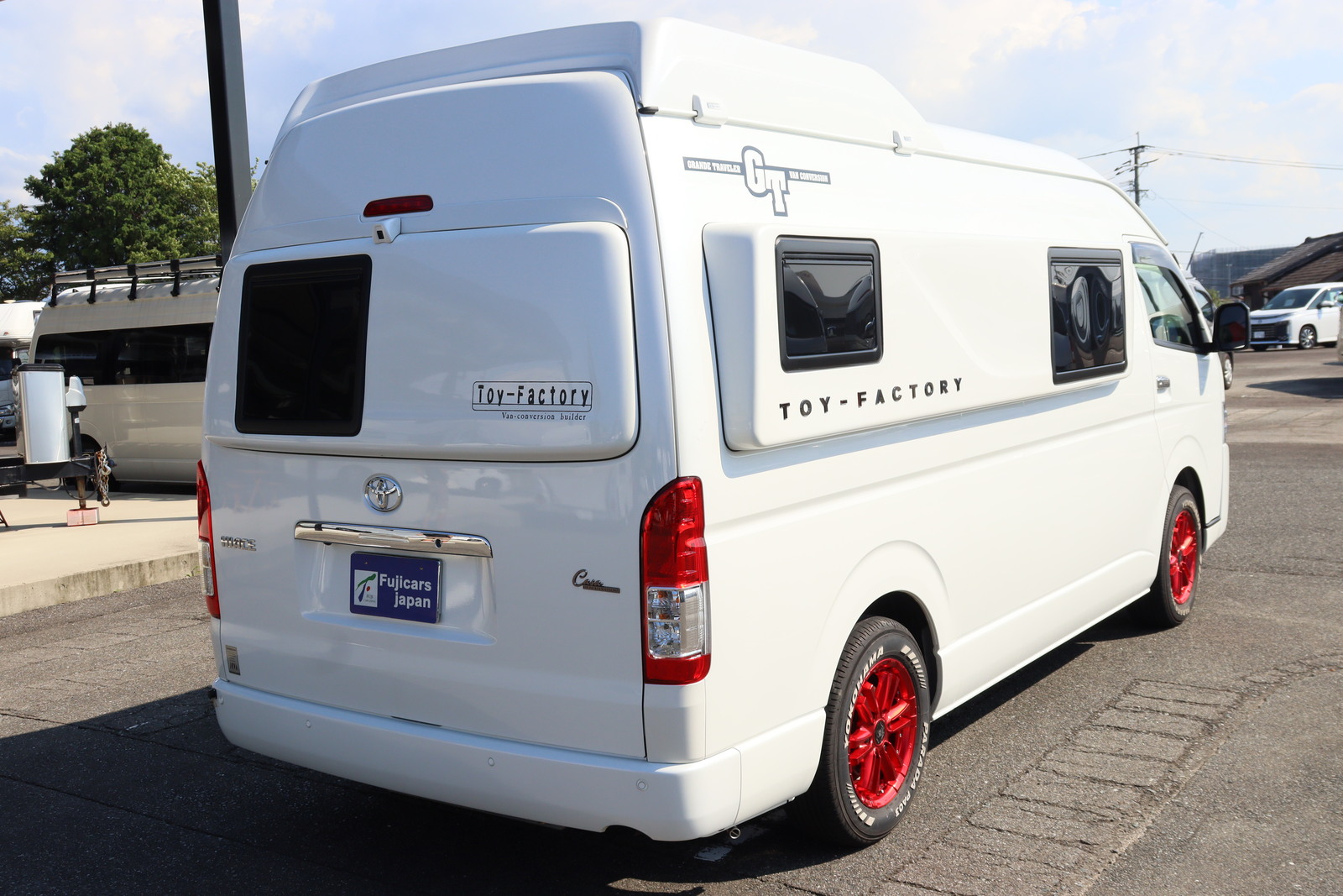 キャンピングカーバンコン