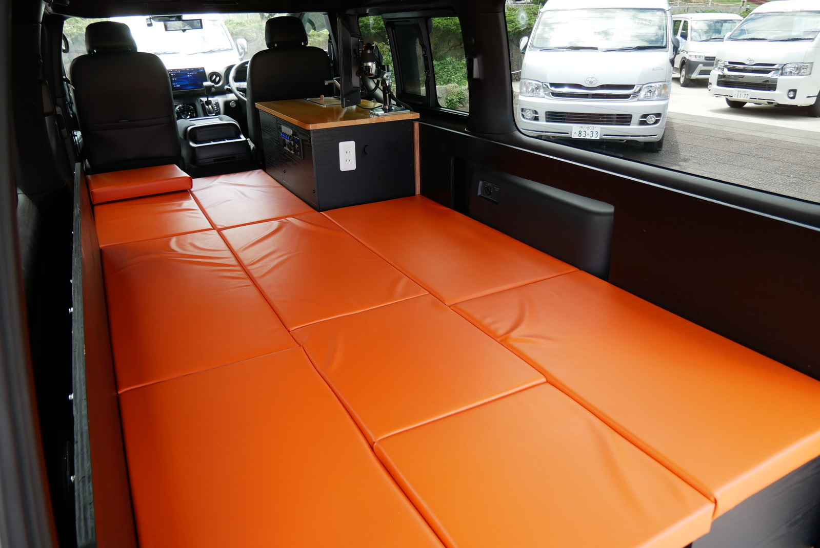 キャンピングカーバンコン