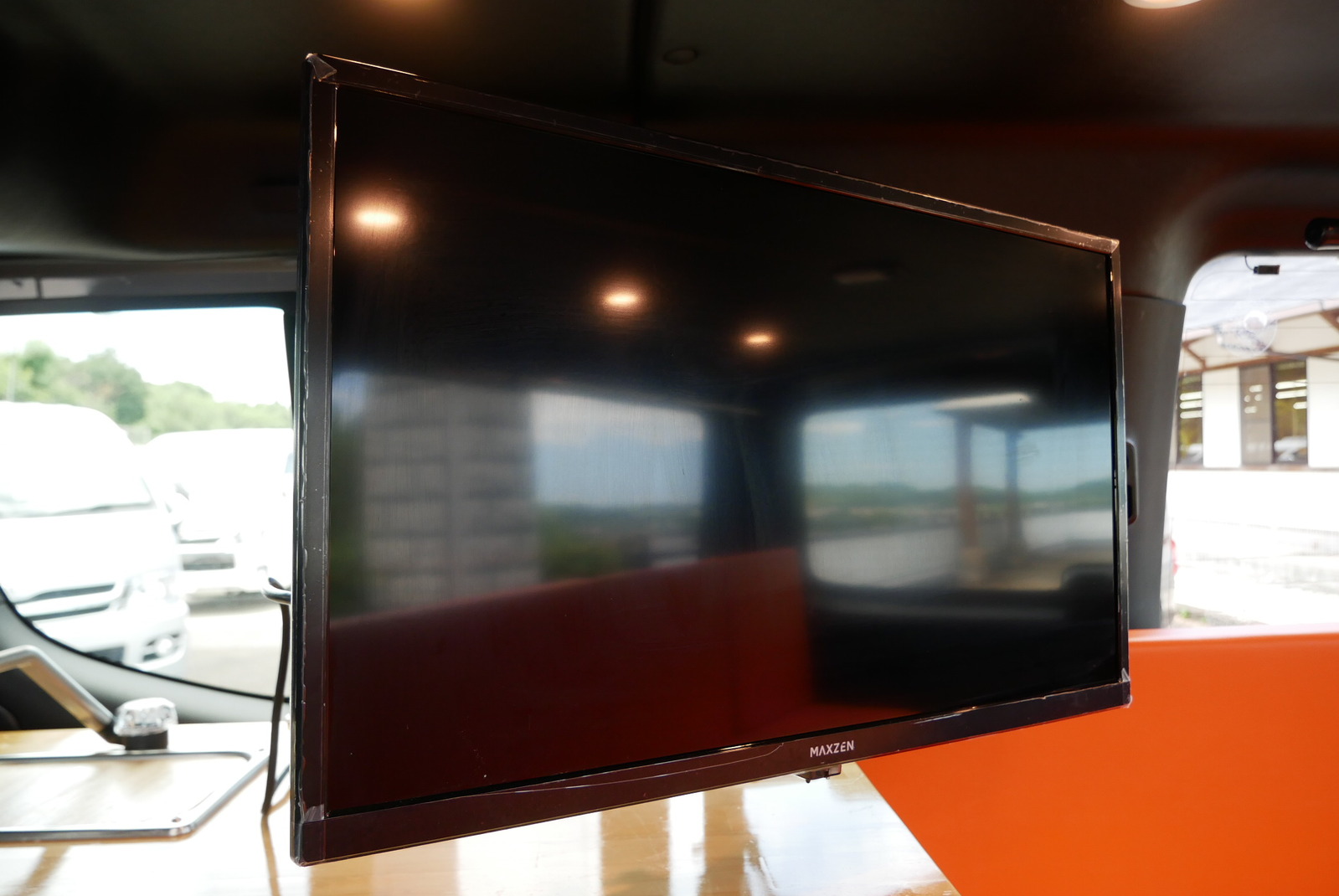 キャンピングカーバンコン