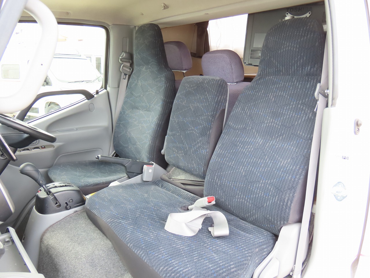 キャンピングカーキャブコン