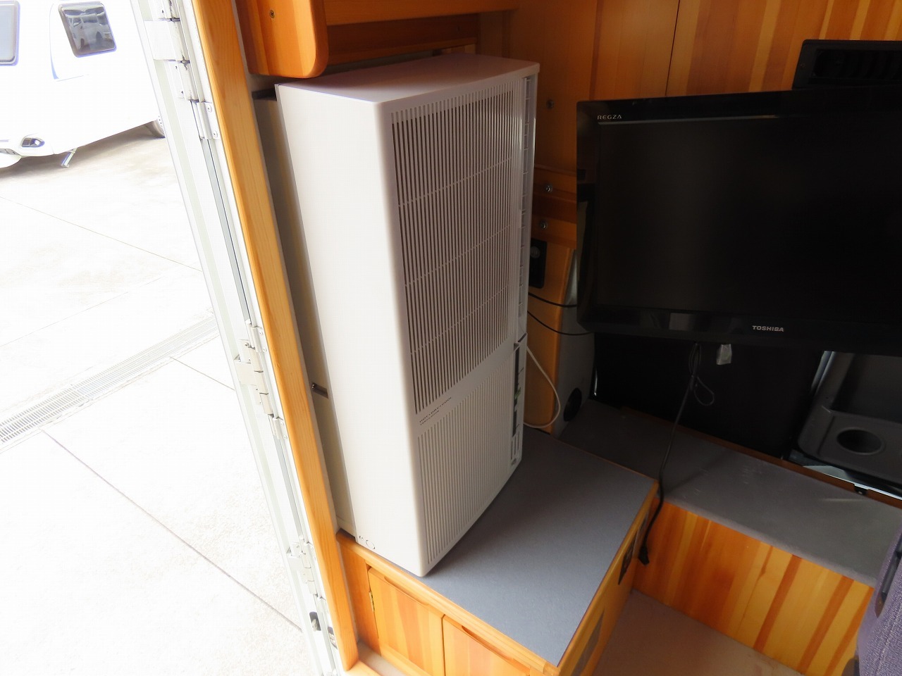 キャンピングカーキャブコン