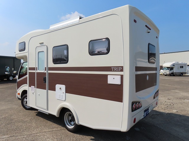 キャンピングカーキャブコン