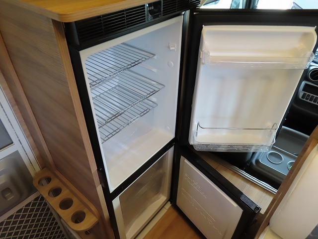 キャンピングカーキャブコン