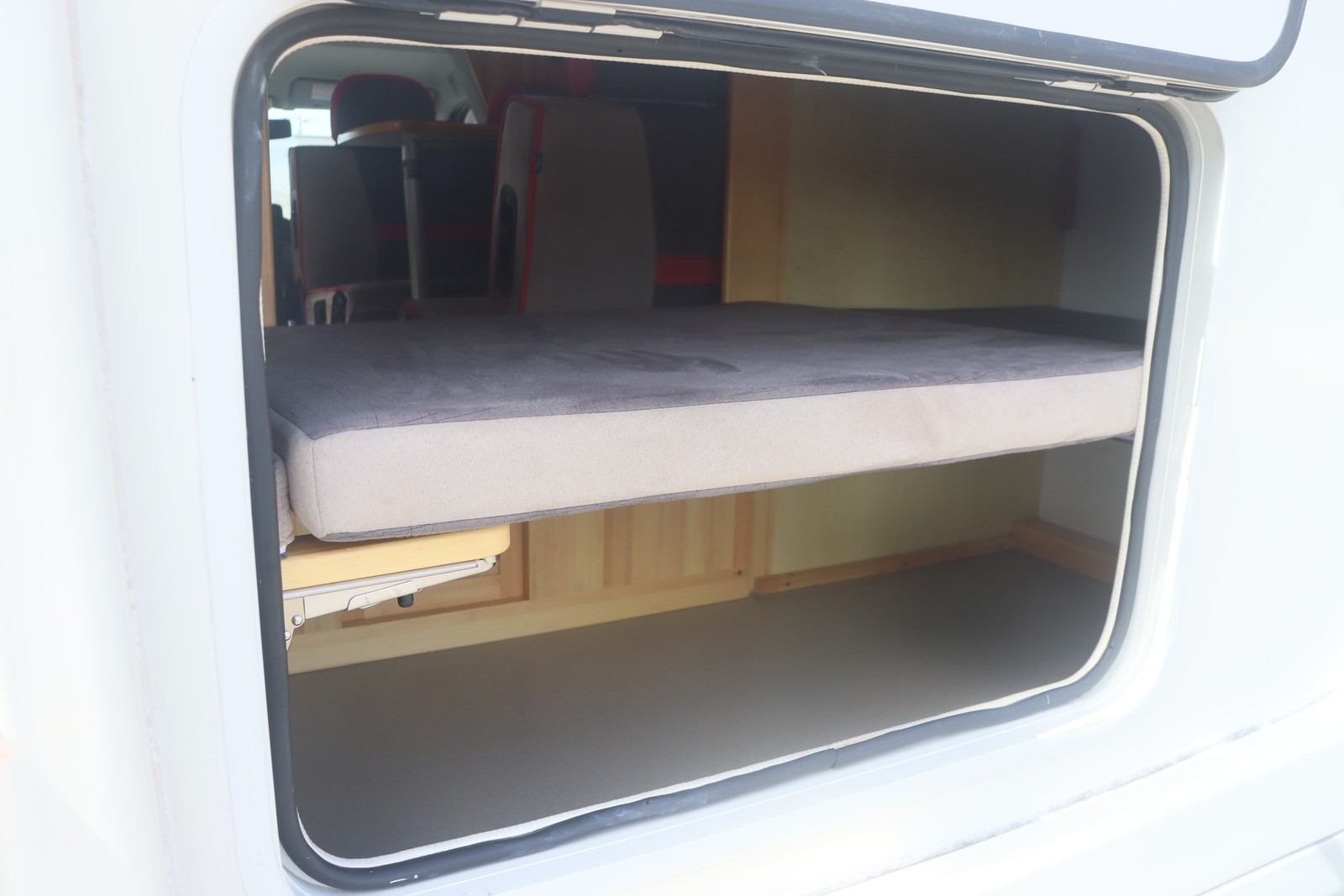 キャンピングカーキャブコン