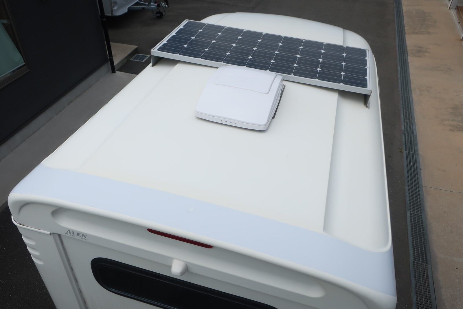 キャンピングカーキャブコン