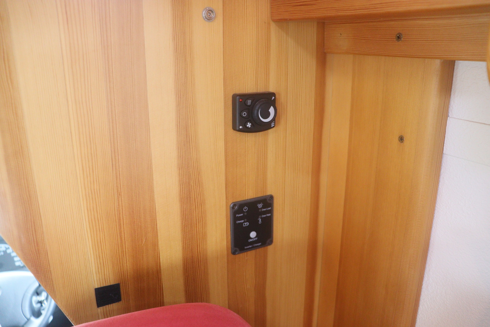 キャンピングカーキャブコン