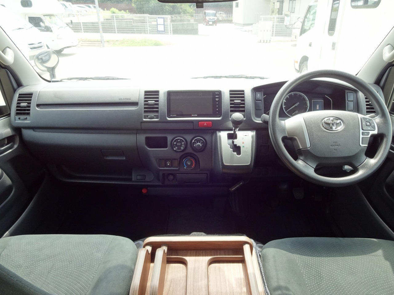 キャンピングカーバンコン