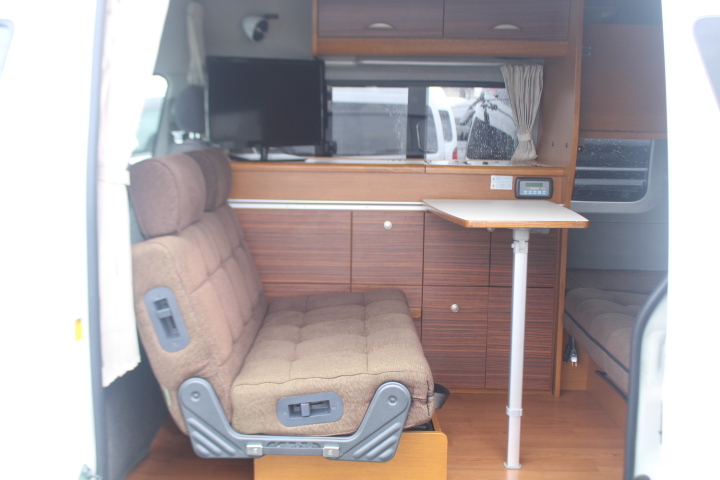 キャンピングカーバンコン