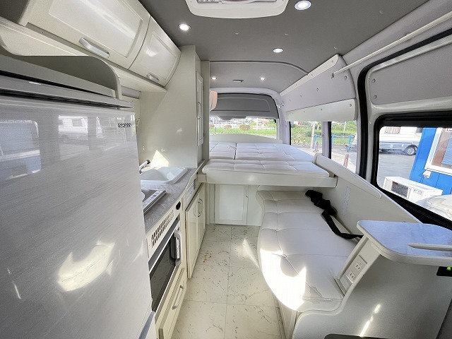 キャンピングカーバンコン