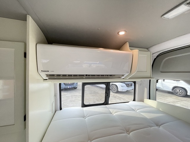 キャンピングカーバンコン