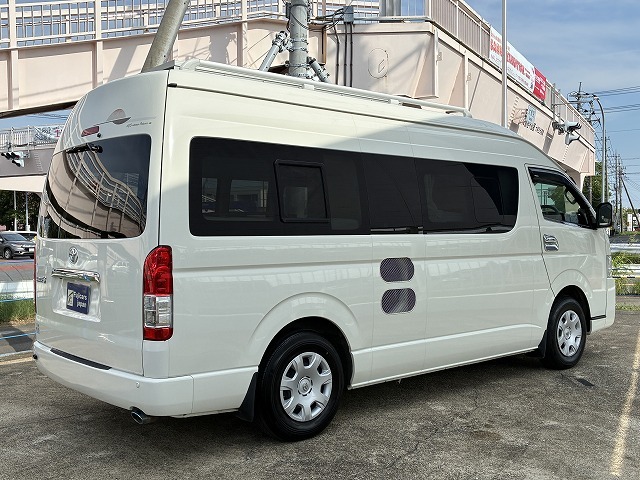 キャンピングカーバンコン