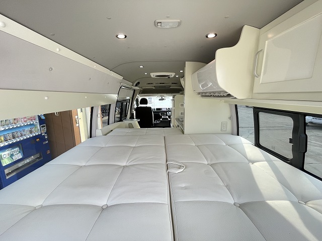 キャンピングカーバンコン