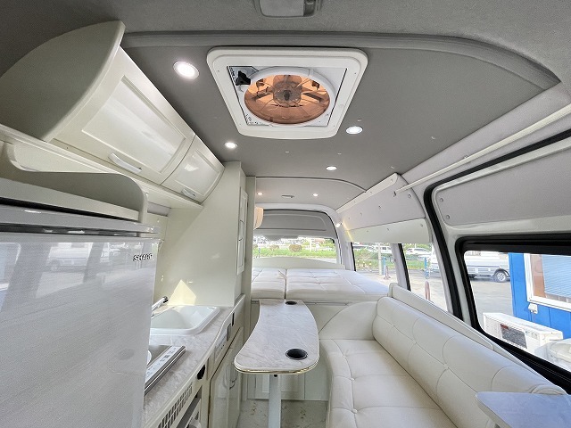 キャンピングカーバンコン