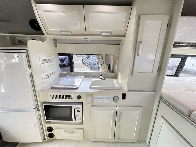 キャンピングカーバンコン