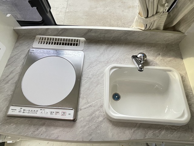 キャンピングカーバンコン