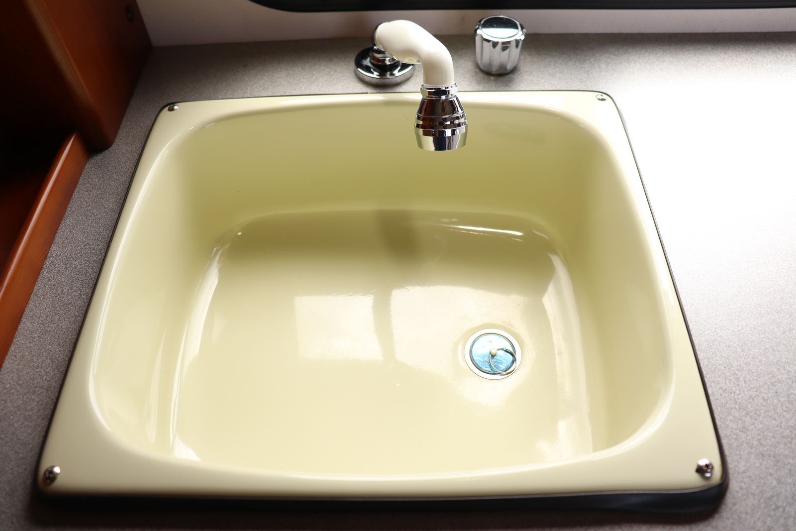 キャンピングカーキャブコン