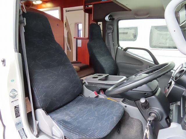 キャンピングカーキャブコン