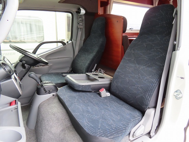 キャンピングカーキャブコン