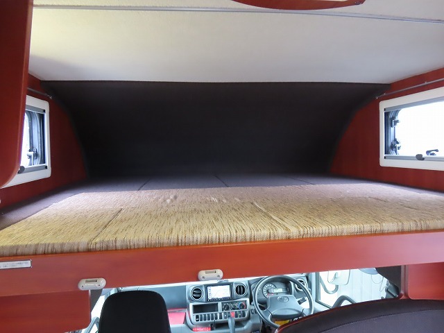 キャンピングカーキャブコン